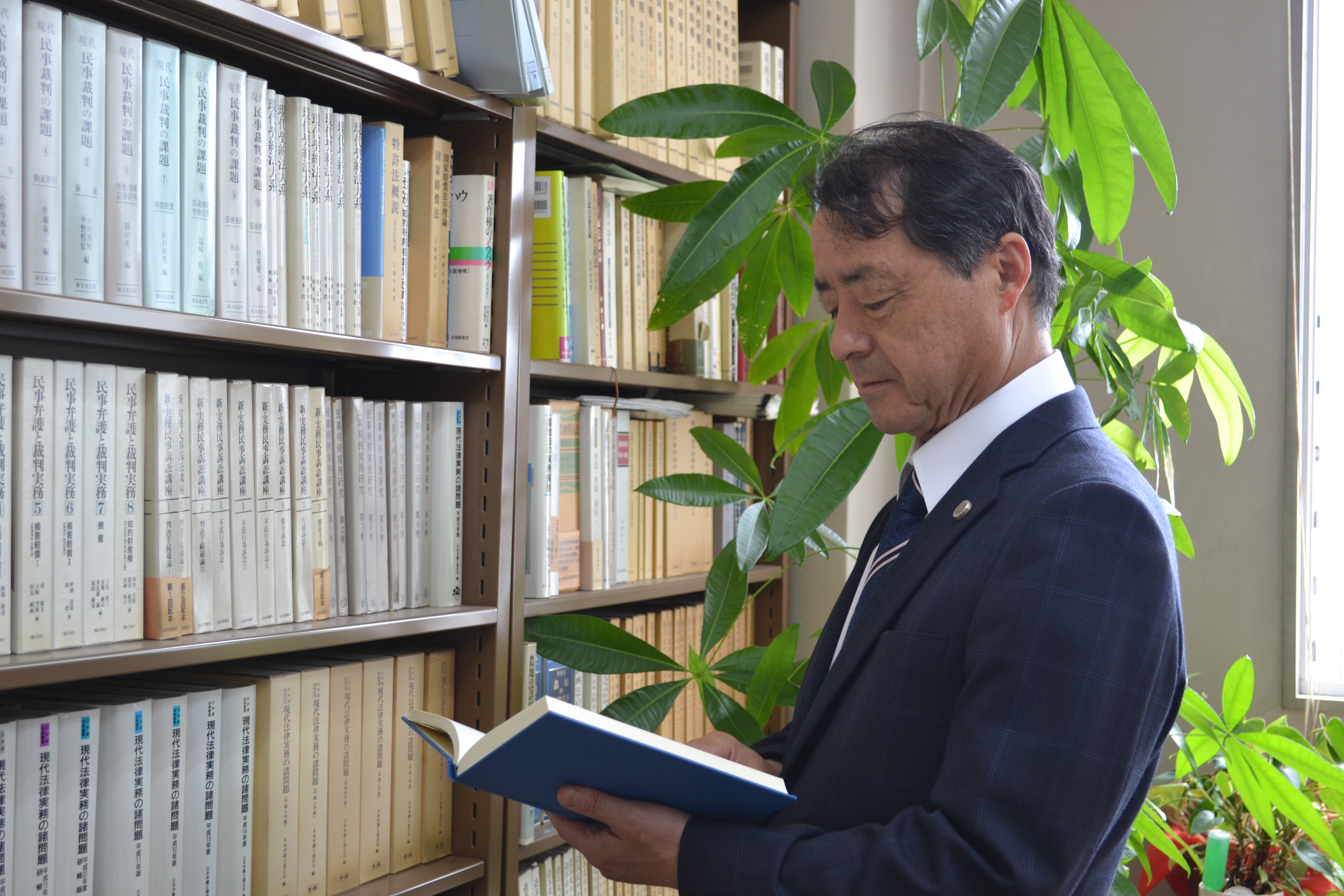 弁護士紹介の写真